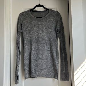 Lululemon Swiftly Tech Long Sleeve Crewneck